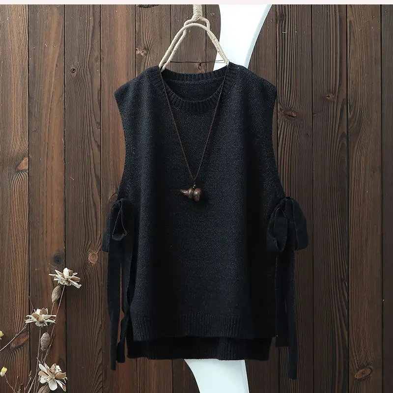 2021New style literary round neck solid color knitted waistcoat women's vest with wide loose pullover waistcoat with slits 01402
2021New style literary round neck solid color knitted waistcoat women's vest with wide loose pullover waistcoat with slits 01402