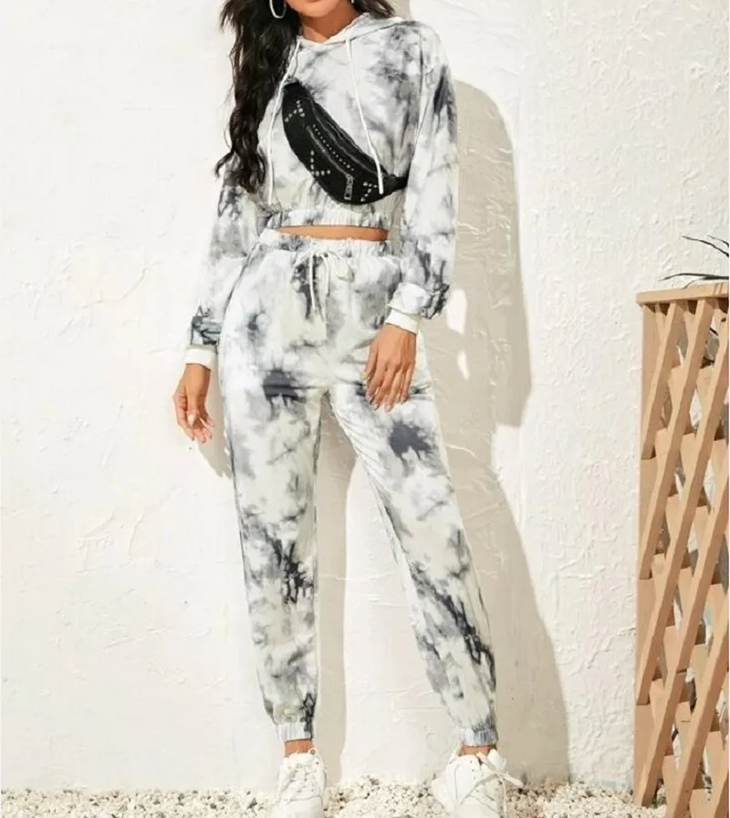 Women Two Piece Set Tie Dye Hooded Jogging Tracksuit 2021 New Fashion Plus Size Sport Set Loose Casual Stayhome Style Loungewear
Women Two Piece Set Tie Dye Hooded Jogging Tracksuit 2021 New Fashion Plus Size Sport Set Loose Casual Stayhome Style Loungewear
