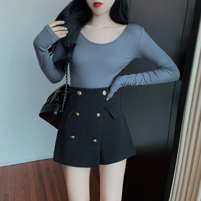 Korean woolen shorts skirts autumn winter women's irregular slim shorts elegant double breasted fake pockets shorts feminino 
Korean woolen shorts skirts autumn winter women's irregular slim shorts elegant double breasted fake pockets shorts feminino