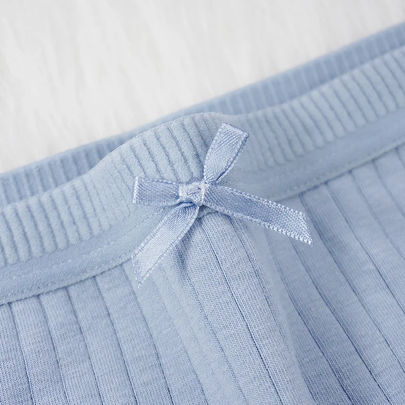 3pcs/lots Sexy Women Thong Cotton Panties Tanga Bikini Thread Sports Breathable Panty Fashion Bow Lady Underpants Wholesale
3pcs/lots Sexy Women Thong Cotton Panties Tanga Bikini Thread Sports Breathable Panty Fashion Bow Lady Underpants Wholesale