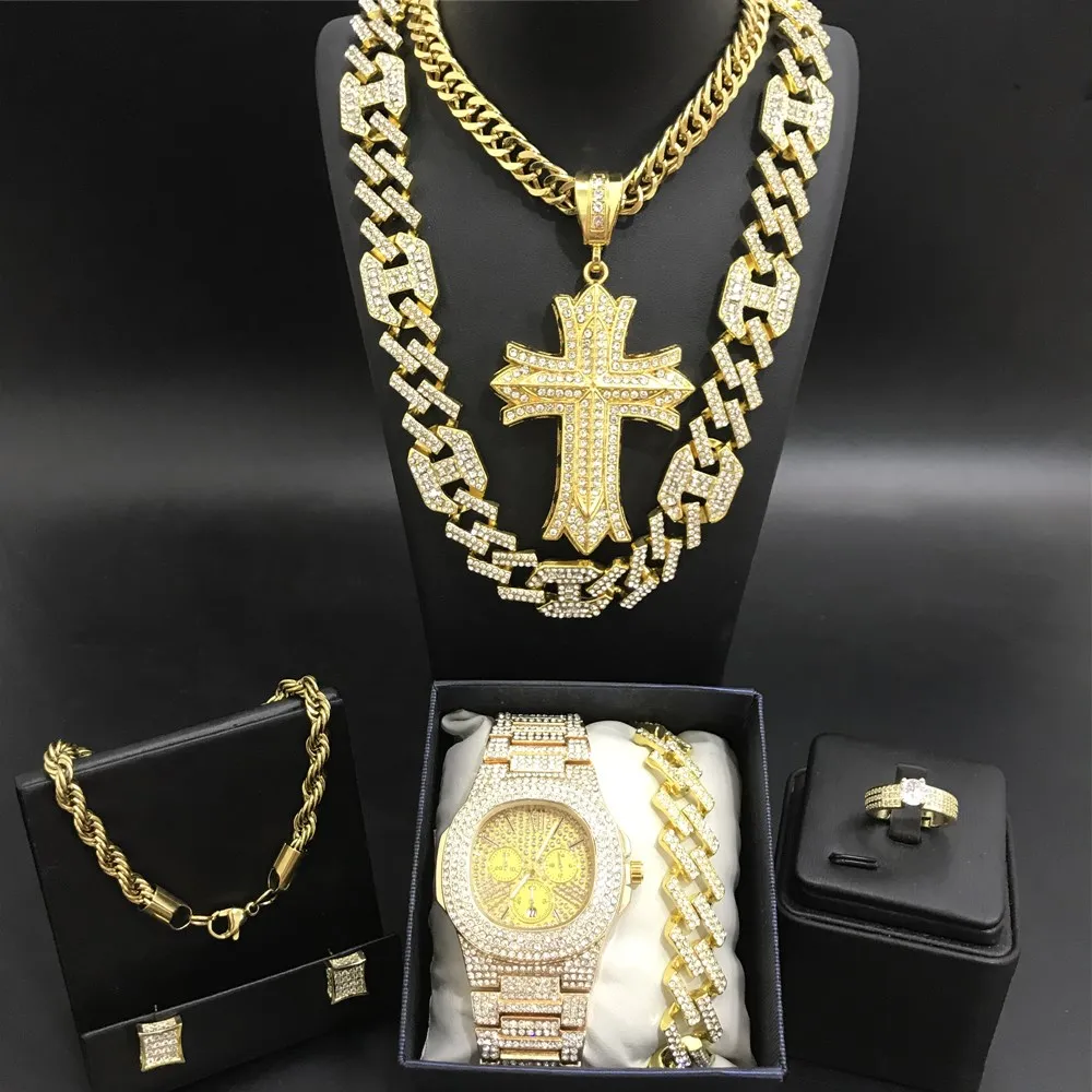 Hip Hop Men Gold Color Neckalce Chain Luxury Men Gold Color Watch & Neckalce & Braclete & Ring & Earrings Ice Out Cuban For Men
Hip Hop Men Gold Color Neckalce Chain Luxury Men Gold Color Watch & Neckalce & Braclete & Ring & Earrings Ice Out Cuban For Men
