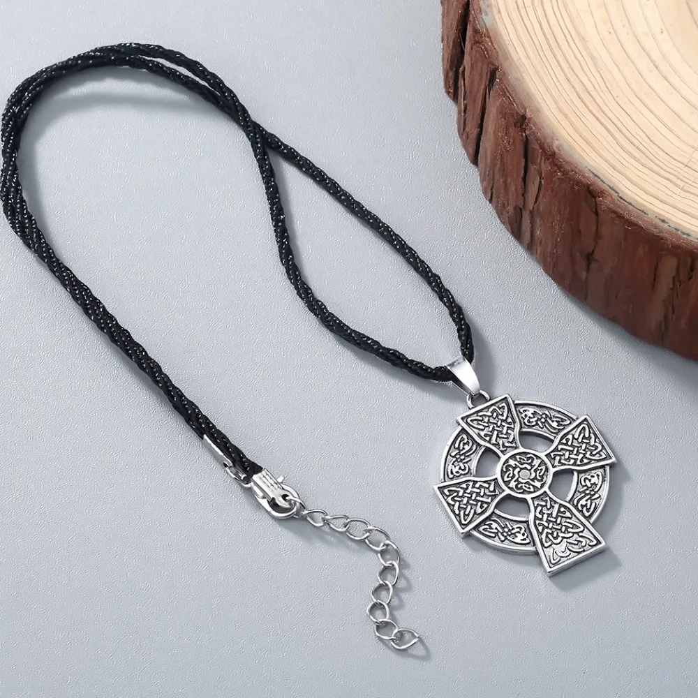 Ожерелье с подвеской Chandler Армянский Крест солнечный крест целтис амулет