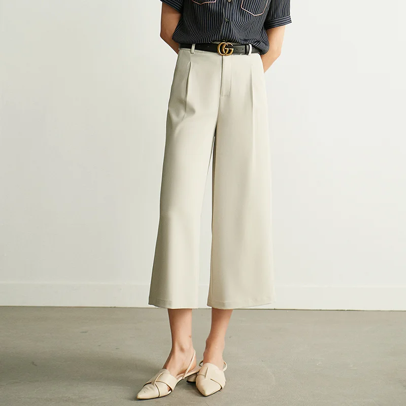 SHZQ 2021 New Wide Leg Pants Middle Waist Hanging Feeling Versatile Suit Pants Women's Thin Foreign Style White Casual Pants in
SHZQ 2021 New Wide Leg Pants Middle Waist Hanging Feeling Versatile Suit Pants Women's Thin Foreign Style White Casual Pants in