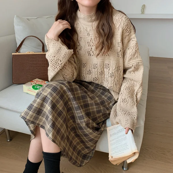 New French Jacquard Hollow-out Lazy and Loose Half Turtleneck Knitted Top Sweater
New French Jacquard Hollow-out Lazy and Loose Half Turtleneck Knitted Top Sweater