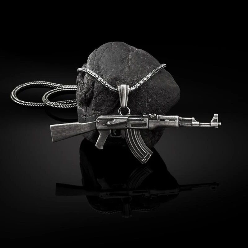 Vintage weapon Jewelry on the neck AK47 rifle pendant necklaces for man trendy hip-hop accessories Men's chain necklace tag
Vintage weapon Jewelry on the neck AK47 rifle pendant necklaces for man trendy hip-hop accessories Men's chain necklace tag