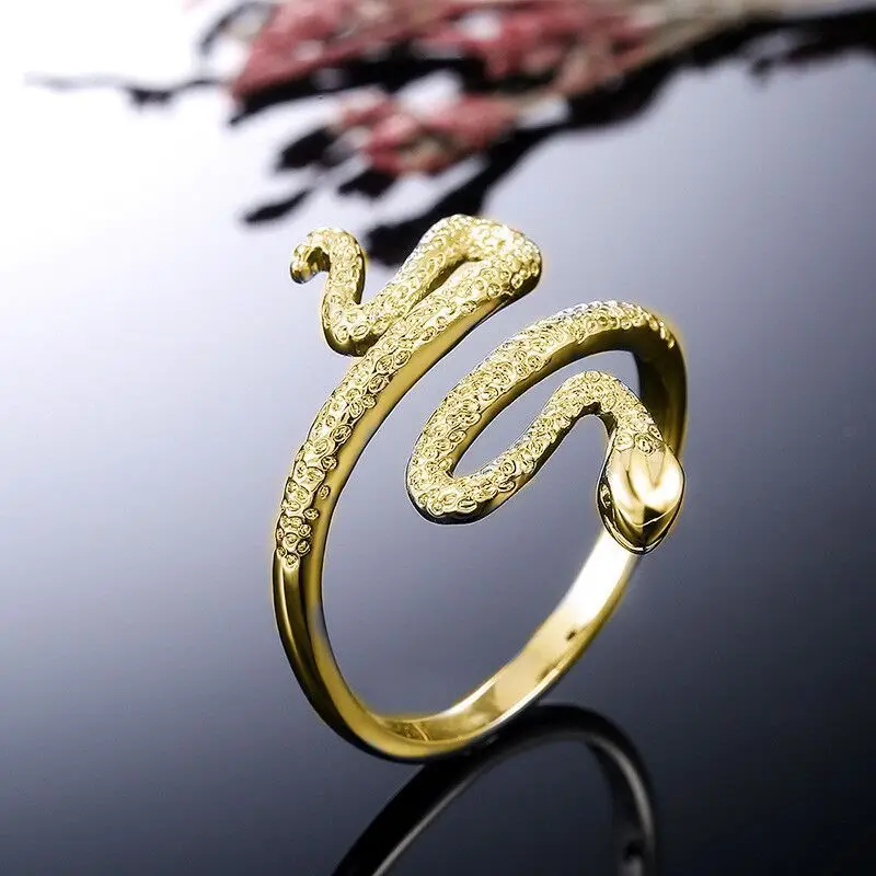 European and American Fashion Personality Creative Alloy Neutral Spirit Snake Ring, Simple Punk Snake Open Ring Accessories
European and American Fashion Personality Creative Alloy Neutral Spirit Snake Ring, Simple Punk Snake Open Ring Accessories