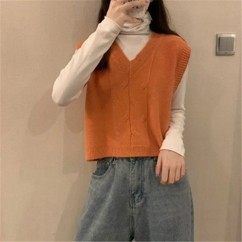 V-Neck Knitted Women Sweaters Vests Spring Plus Size Korean Fashion Sleeveless Top Waistcoat Outerwear Woman Top Summer 2021
V-Neck Knitted Women Sweaters Vests Spring Plus Size Korean Fashion Sleeveless Top Waistcoat Outerwear Woman Top Summer 2021