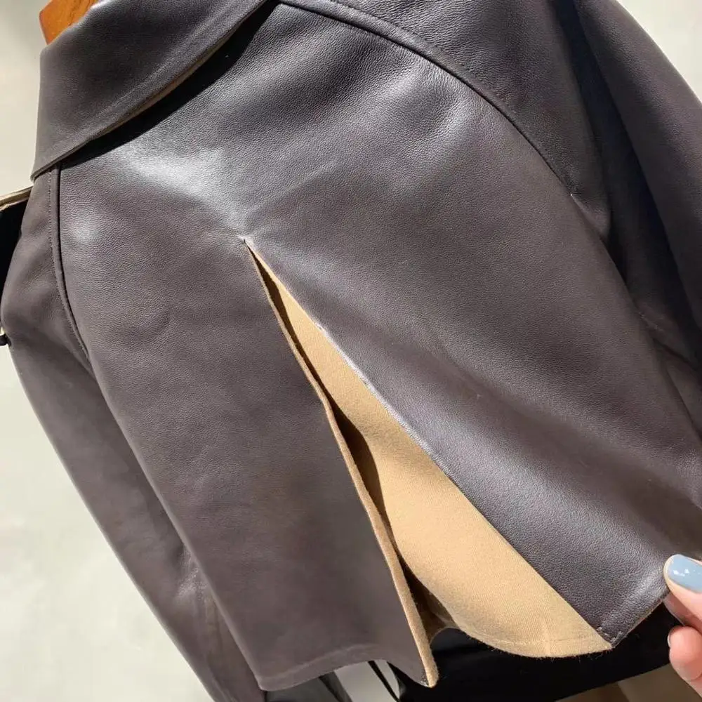 brand heavy crafts Big contrast color stitching leather ladies windbreaker jacket 2021New women's clothing winter fashion coat
brand heavy crafts Big contrast color stitching leather ladies windbreaker jacket 2021New women's clothing winter fashion coat
