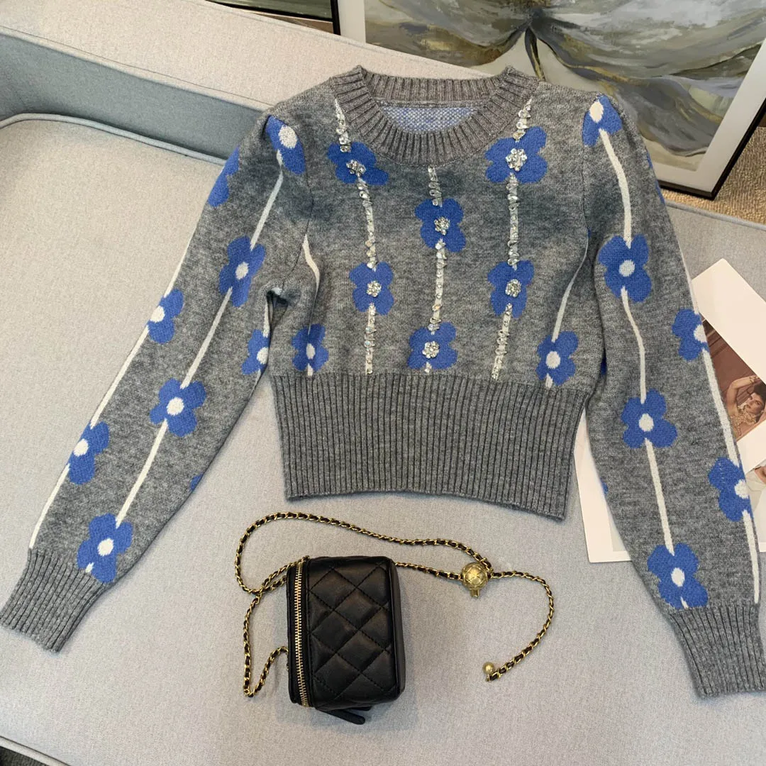 Высококачественный пуловер из 100% шерсти, свитеры для женщин, шикарный жаккардовый пуловер с голубыми цветами, вязаный пуловер, свитеры для ...
Высококачественный пуловер из 100% шерсти, свитеры для женщин, шикарный жаккардовый пуловер с голубыми цветами, вязаный пуловер, свитеры для ...