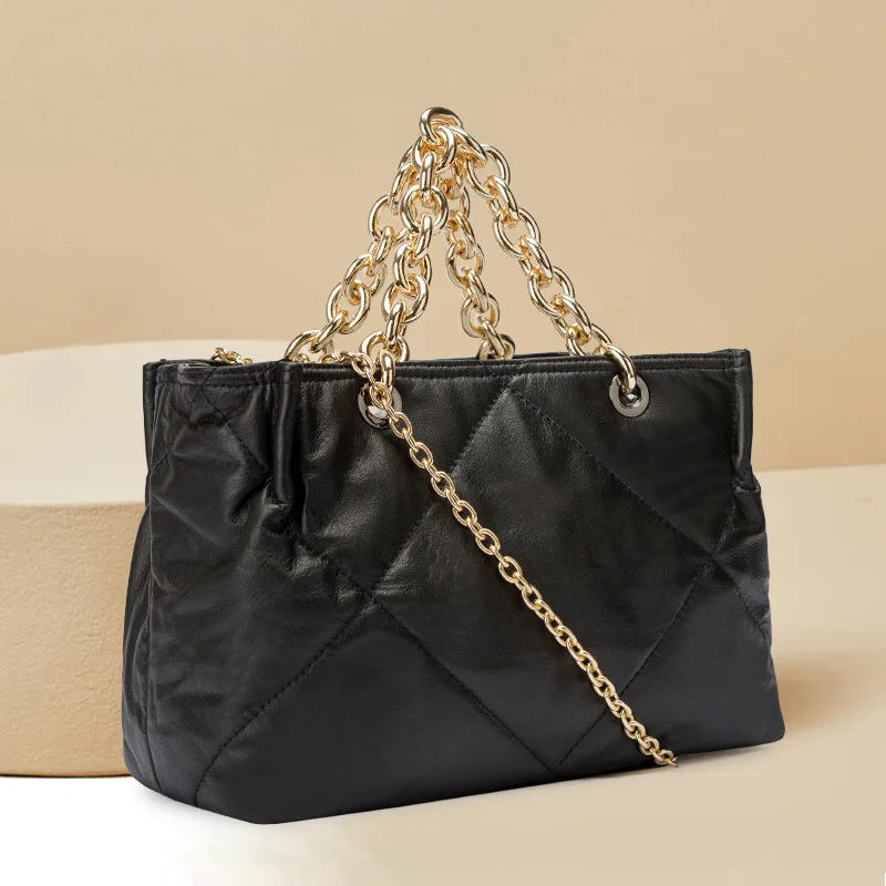 Luxury Calfskin Tote Bag for Women Diamond Lattice Print Chains Shoulder Bag Fashion Female Natural Leather ZA Bag Purse 2021
Luxury Calfskin Tote Bag for Women Diamond Lattice Print Chains Shoulder Bag Fashion Female Natural Leather ZA Bag Purse 2021