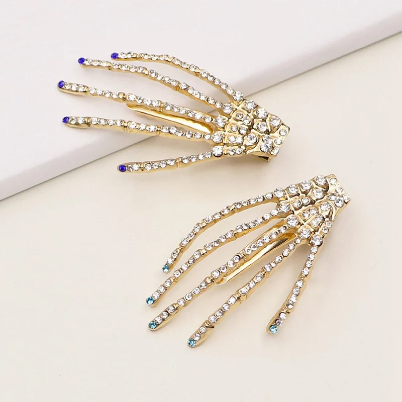 Harajuku Feng Rhinestone Skull Hand Claw Hairpin Female Back Head Side Clip Nightclub Jump Di Halloween Accessories
Harajuku Feng Rhinestone Skull Hand Claw Hairpin Female Back Head Side Clip Nightclub Jump Di Halloween Accessories