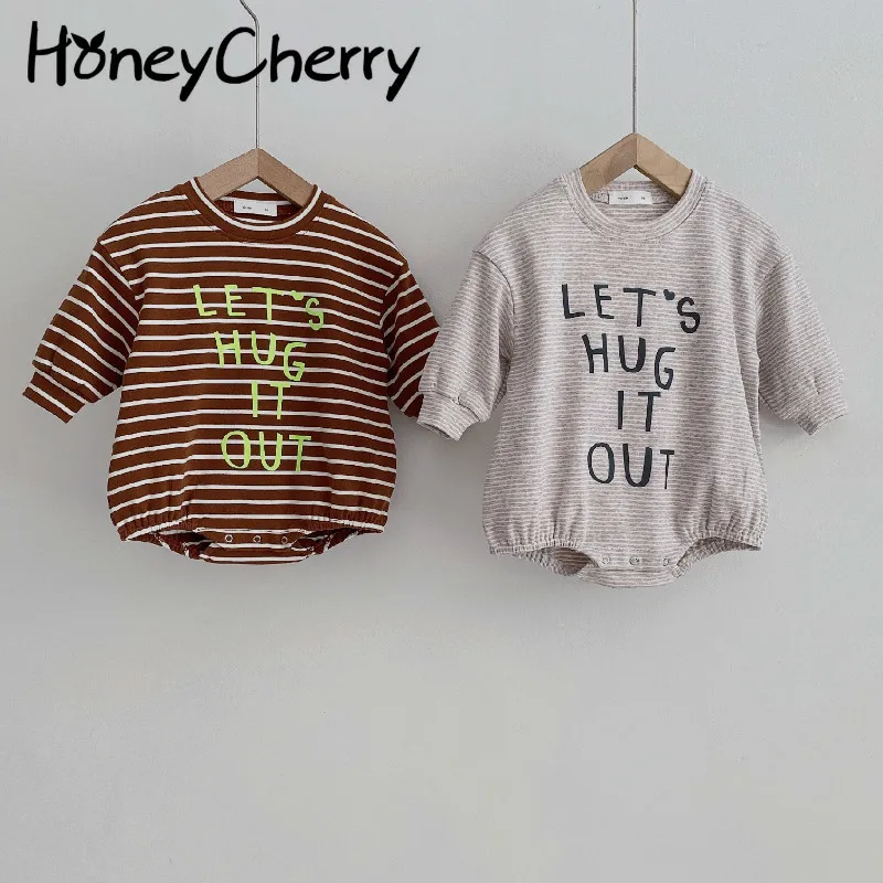Autumn Baby Girl Bodysuit Baby One-piece Baby Striped Long-sleeved Triangle Bodysuit baby girls clothes
Autumn Baby Girl Bodysuit Baby One-piece Baby Striped Long-sleeved Triangle Bodysuit baby girls clothes