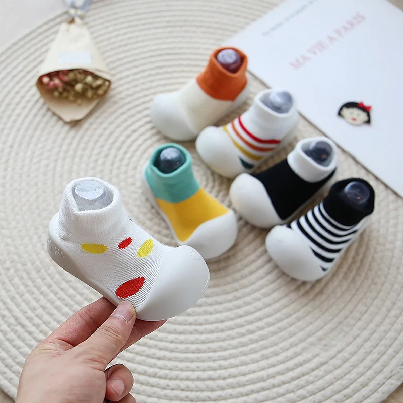 New Baby Shoes Baby Boy Girl Shoes Toddler Big Toe Shoes Socks Animal Handmade Cotton Soft Sole Infant First Walkers Crib Shoes
New Baby Shoes Baby Boy Girl Shoes Toddler Big Toe Shoes Socks Animal Handmade Cotton Soft Sole Infant First Walkers Crib Shoes