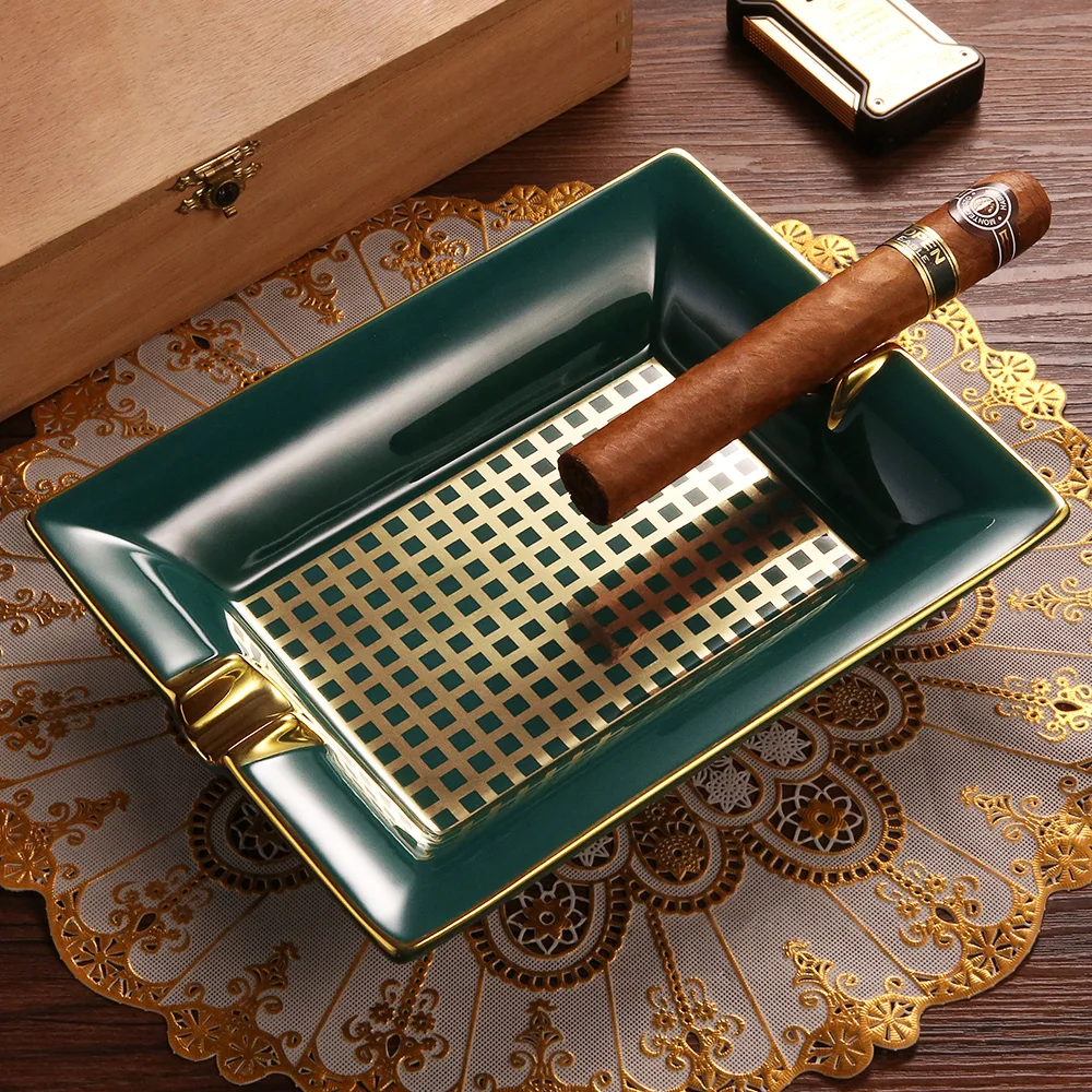 Classic Plaid Ashtray Ceramic 2 Slot Large Diameter Cigar Ashtray Holder Non-slip Cigarette Tobacco Cigar Ashtray With Gift Box
Classic Plaid Ashtray Ceramic 2 Slot Large Diameter Cigar Ashtray Holder Non-slip Cigarette Tobacco Cigar Ashtray With Gift Box
