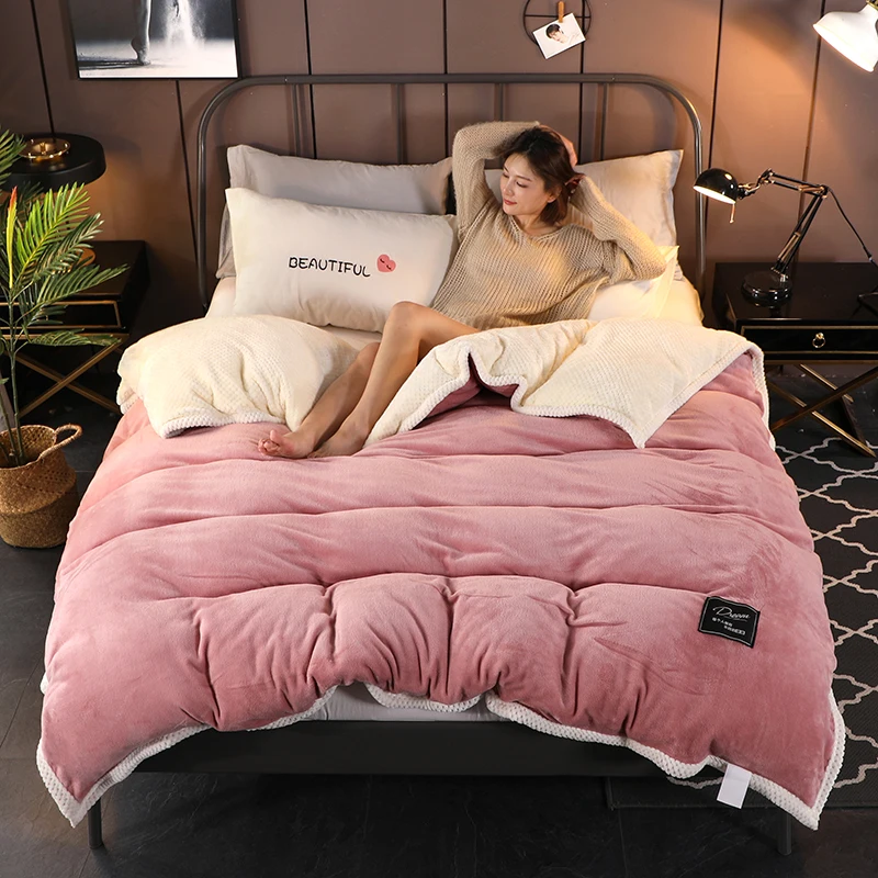 1Pcs Twin/King Size Thickening Warm Duvet Cover Home Luxury Printed Flannel Bei Bei Velvet Winter Cover Double Duvet Faced
1Pcs Twin/King Size Thickening Warm Duvet Cover Home Luxury Printed Flannel Bei Bei Velvet Winter Cover Double Duvet Faced