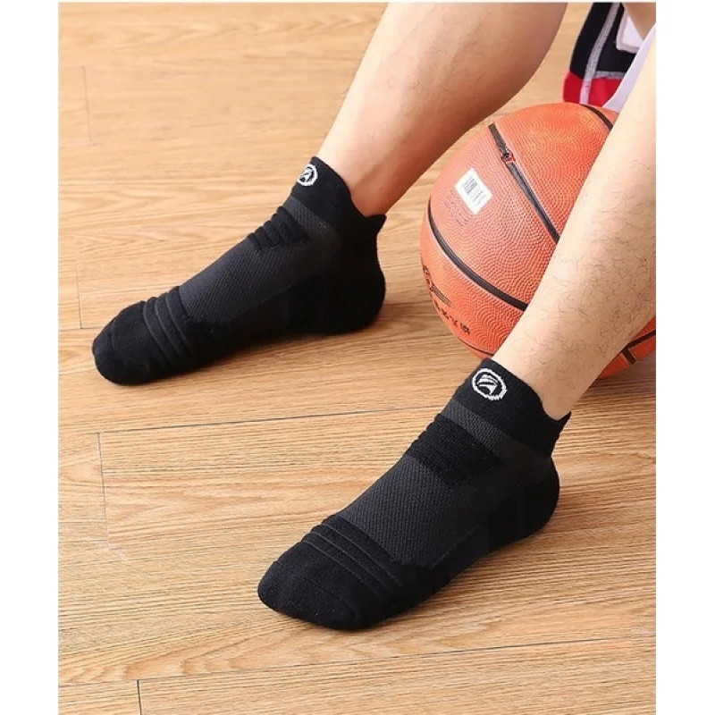 1Pair Running Stockings Men Short Socks thick Sweat Sweat-Absorbent Outdoor Sports Walking Stockings Basketball Stockings
1Pair Running Stockings Men Short Socks thick Sweat Sweat-Absorbent Outdoor Sports Walking Stockings Basketball Stockings