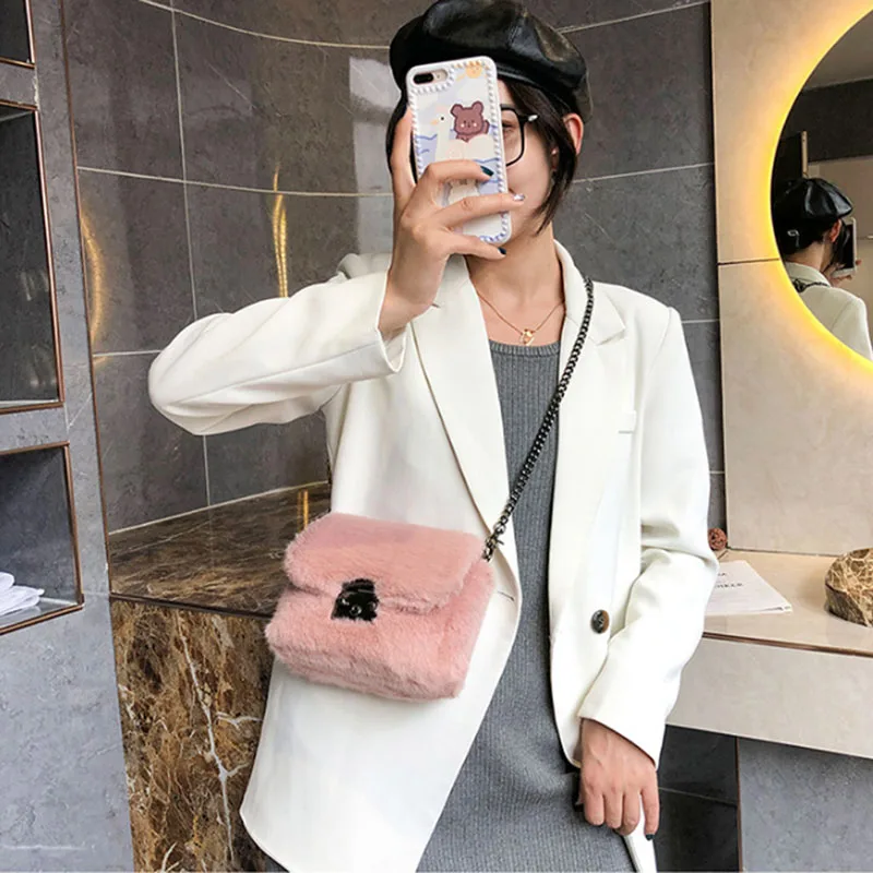 Hair bag girl 2021 new rabbit hair like women's bag chain pack Plush small square bag women's single shoulder diagonal span
Hair bag girl 2021 new rabbit hair like women's bag chain pack Plush small square bag women's single shoulder diagonal span
