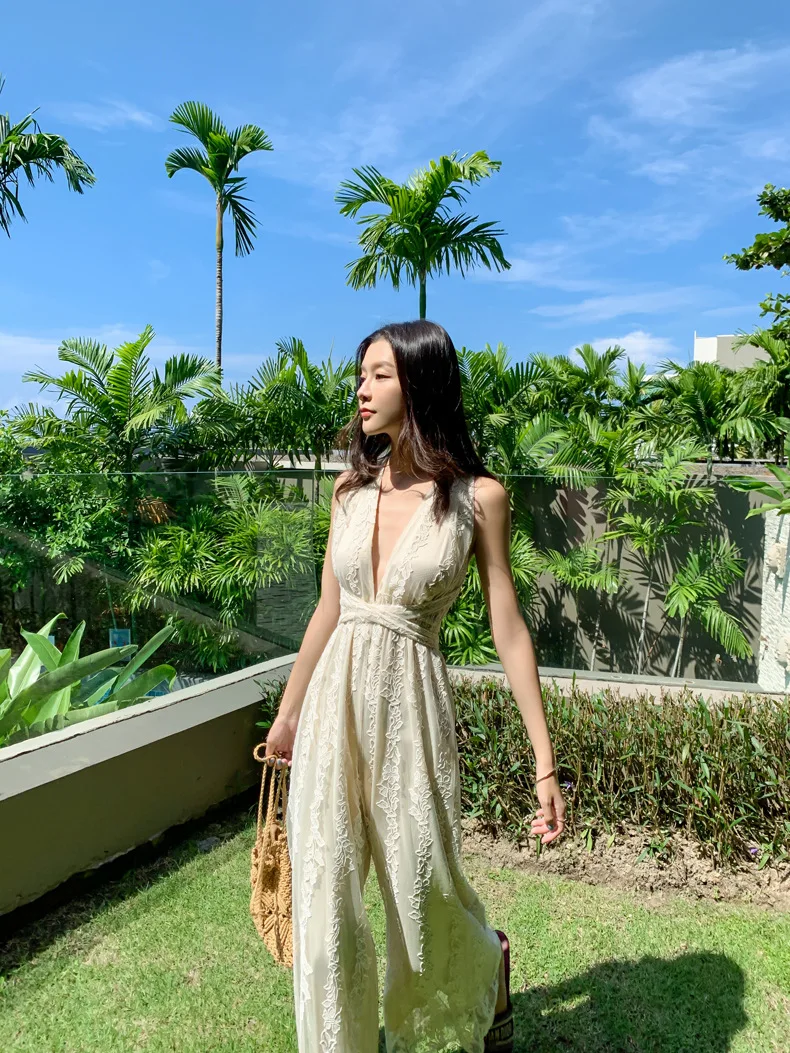 Women Shot Lace Jumpsuit Female 2020 ew V-neck Halter High Waist Sexy Slim Long Wide-leg Pants Summer Beach Rompers
Women Shot Lace Jumpsuit Female 2020 ew V-neck Halter High Waist Sexy Slim Long Wide-leg Pants Summer Beach Rompers