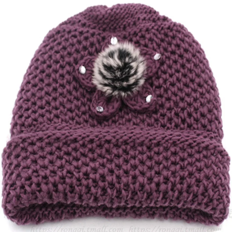 Embroidered Scarf Hat Beautiful Warm Furry Hats for Winter Retro Peaked Cap Knitted Gift for Boyfriend Sombreros De Fieltro C
Embroidered Scarf Hat Beautiful Warm Furry Hats for Winter Retro Peaked Cap Knitted Gift for Boyfriend Sombreros De Fieltro C