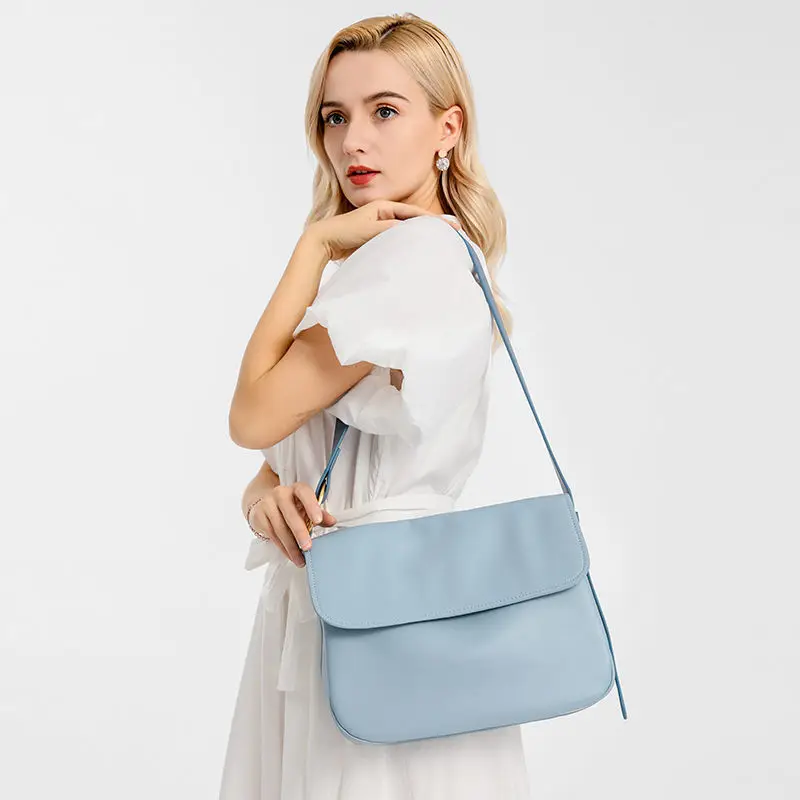 2021 new fashion tote bag niche advanced feeling contrast color bag single shoulder slant span bag women's fashion
2021 new fashion tote bag niche advanced feeling contrast color bag single shoulder slant span bag women's fashion