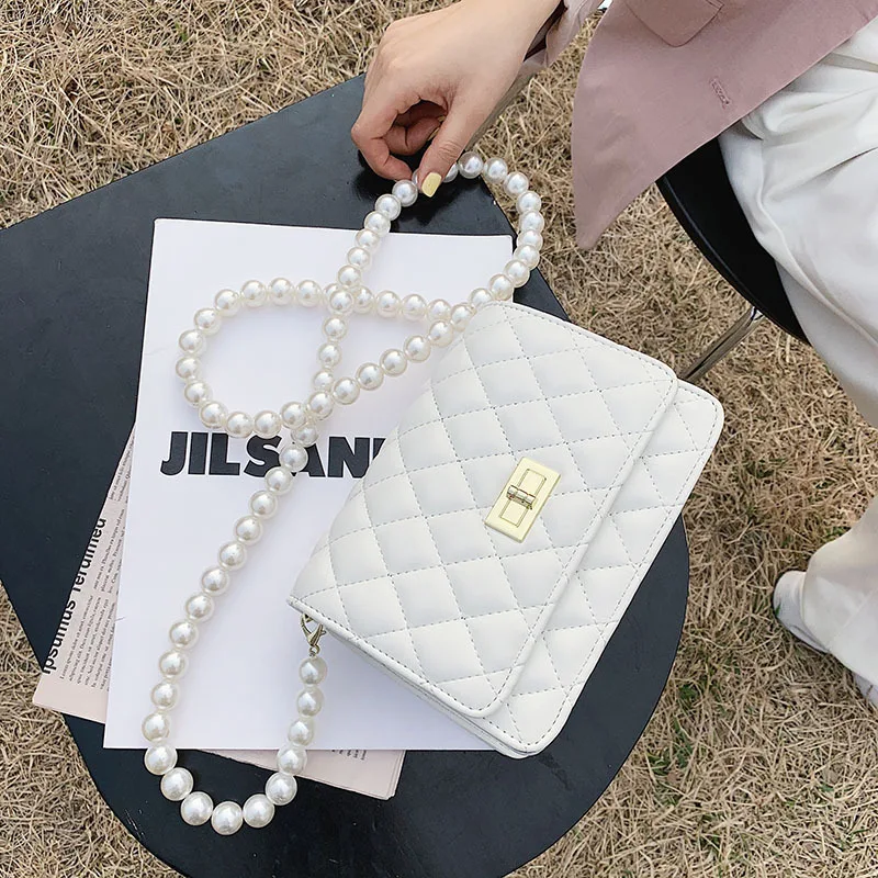 2021 Spring and Summer New Pearl Chain Diamond Chanel's Style Bag Fashion Korean Style Shoulder Crossbody Solid Color Women Bag
2021 Spring and Summer New Pearl Chain Diamond Chanel's Style Bag Fashion Korean Style Shoulder Crossbody Solid Color Women Bag