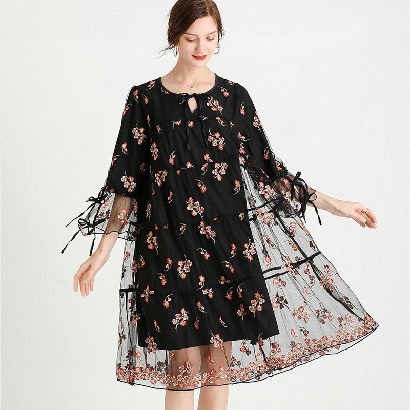 Plus Size Elegant Lace Dress Women Summer 2021 Black Embroidey Floral Party Beach Loose Fashion Bohemian Dress Oversized 4xl
Plus Size Elegant Lace Dress Women Summer 2021 Black Embroidey Floral Party Beach Loose Fashion Bohemian Dress Oversized 4xl