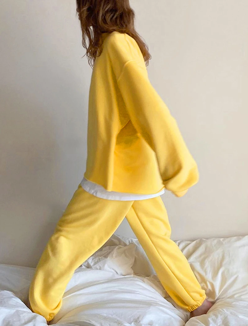 Spring Autumn Tracksuits Womens Two Pieces Set Leisure Outfits Long Sleeve Loose Sweatshirt Elastic Waist Pants Solid Color Sets
Spring Autumn Tracksuits Womens Two Pieces Set Leisure Outfits Long Sleeve Loose Sweatshirt Elastic Waist Pants Solid Color Sets