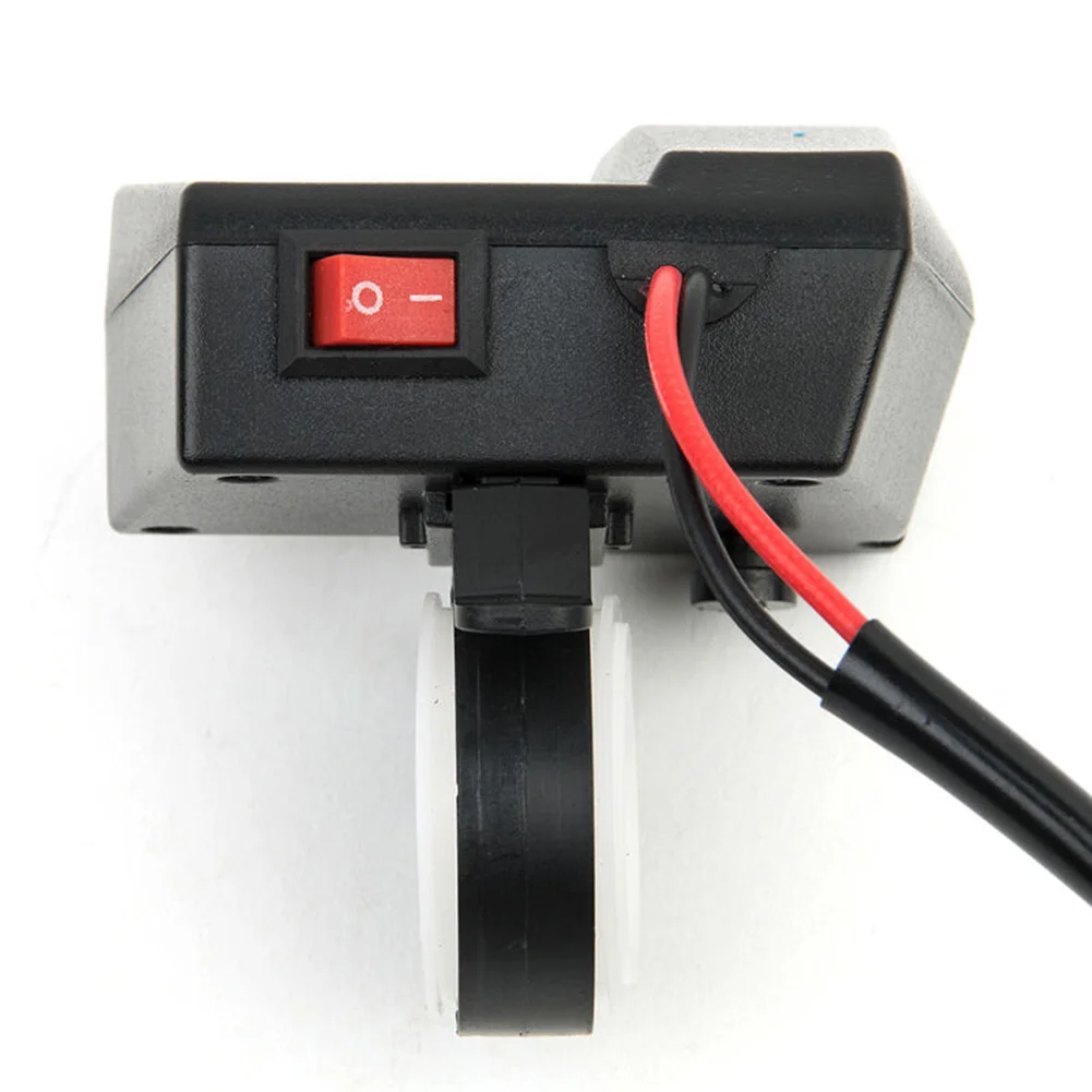 Водонепроницаемое зарядное устройство для мотоцикла с двумя USB-портами и светодиодной индикацией для быстрой зарядки телефона GPS
Водонепроницаемое зарядное устройство для мотоцикла с двумя USB-портами и светодиодной индикацией для быстрой зарядки телефона GPS