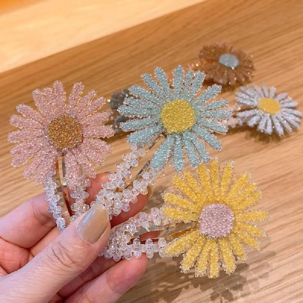 Barrettes Hair Accessories Pearl Rhinestone Headwear Flower Hairpins Women BB Hair Clip for Girls Korean Fashion BB Hairgrip
Barrettes Hair Accessories Pearl Rhinestone Headwear Flower Hairpins Women BB Hair Clip for Girls Korean Fashion BB Hairgrip
