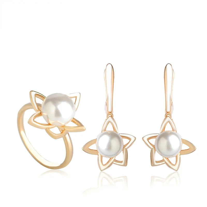 BLUCOME Fashion Flower Earrings Ring Jewelry Sets Simulated Pearl Brass Gold Color Women Rural Romance brinco anel bisuteria
BLUCOME Fashion Flower Earrings Ring Jewelry Sets Simulated Pearl Brass Gold Color Women Rural Romance brinco anel bisuteria