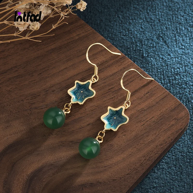 New Fashion Enamel Earrings Inlaid Natural Green Chalcedony Earrings Jewelry Luxury Gifts Earrings for Women
New Fashion Enamel Earrings Inlaid Natural Green Chalcedony Earrings Jewelry Luxury Gifts Earrings for Women