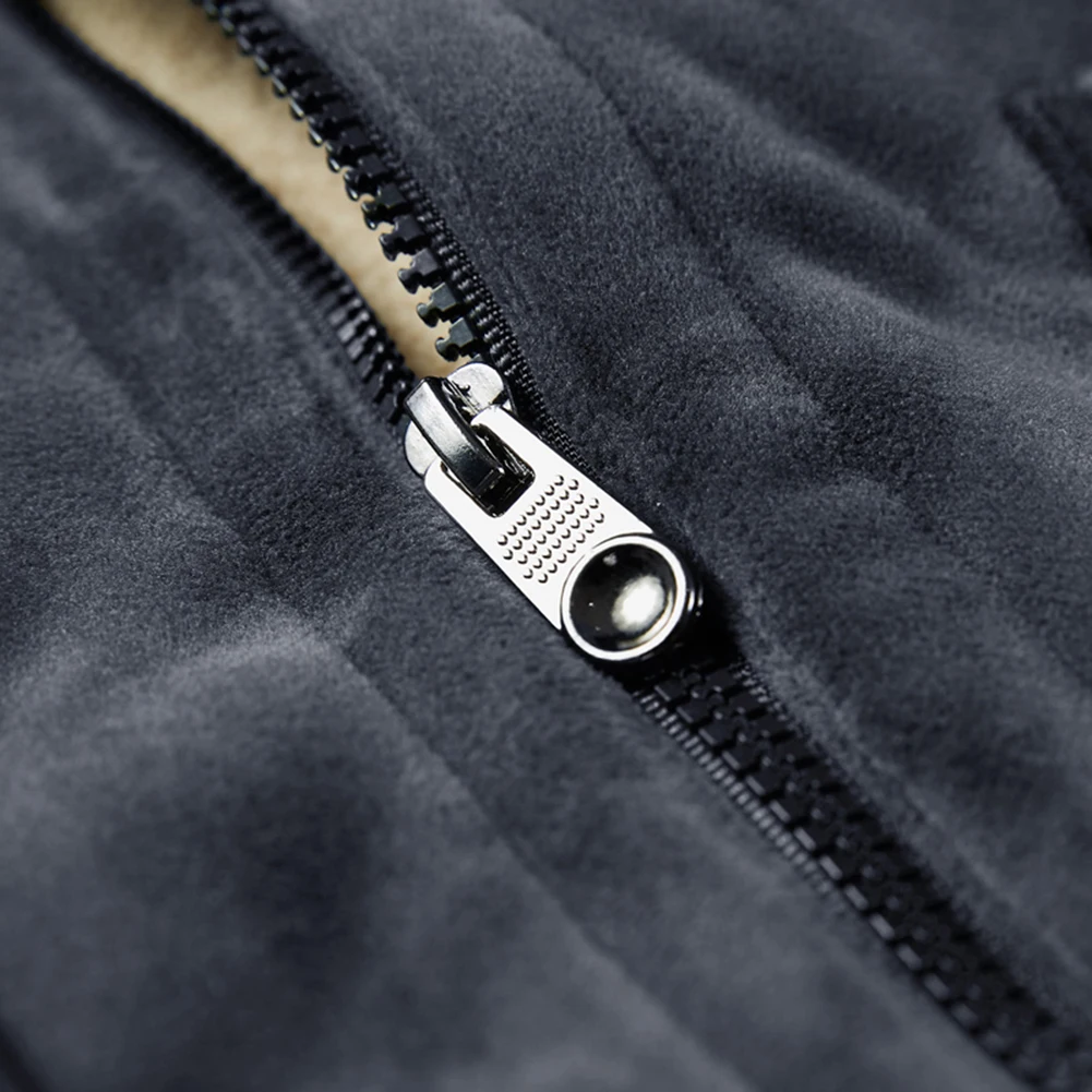 Winter Casual Sleeveless Jacket Men Warm Fleece Vest Jacket Large Size Solid Color Thick Sleeveless Men's Vest
Winter Casual Sleeveless Jacket Men Warm Fleece Vest Jacket Large Size Solid Color Thick Sleeveless Men's Vest