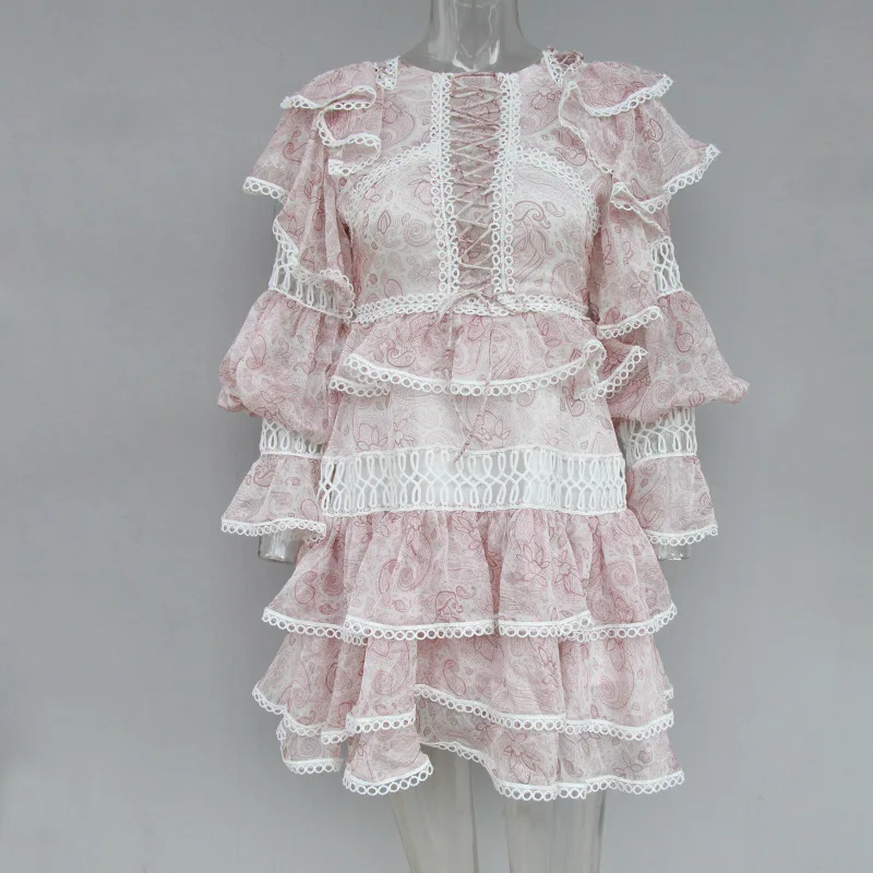 New Retro Long Sleeve Lace Stitching Layers Lotus Leaf Side Travel Holiday Dress Female
New Retro Long Sleeve Lace Stitching Layers Lotus Leaf Side Travel Holiday Dress Female