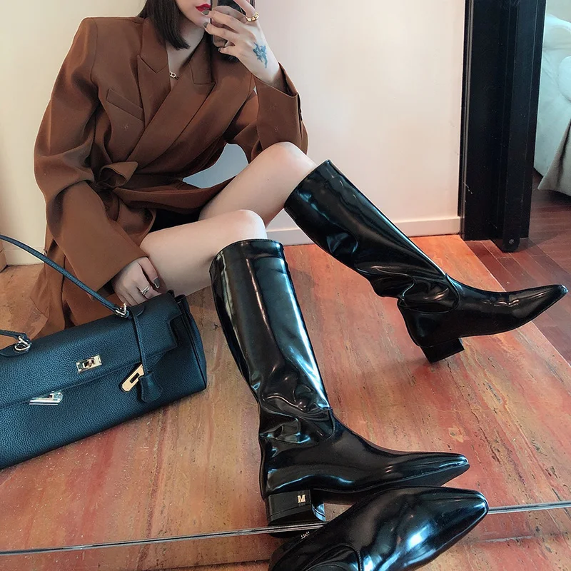 2020 модная обувь; Женские сапоги до колена; Элегантные женские вечерние сапоги; Женские высокие сапоги; Цвет черный, белый, красный; A2916 
2020 модная обувь; Женские сапоги до колена; Элегантные женские вечерние сапоги; Женские высокие сапоги; Цвет черный, белый, красный; A2916