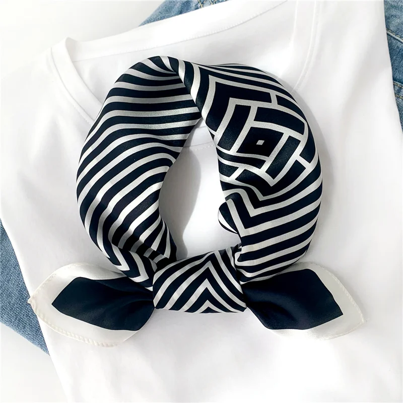 2021 Spring New Small Scarf Women 100% Natural Silk Hair Scarves Neckerchief Foulard Female Bandana Fashion Striped Kerchief
2021 Spring New Small Scarf Women 100% Natural Silk Hair Scarves Neckerchief Foulard Female Bandana Fashion Striped Kerchief