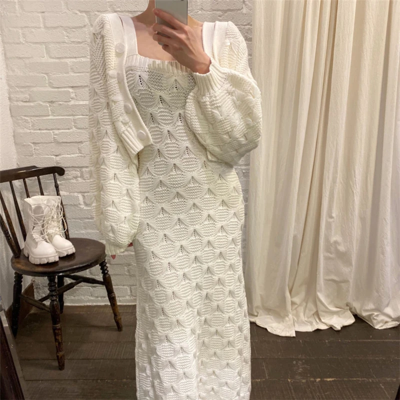 Women 2020 Autumn Winter Elegant Lantern Sleeve Sweater Dress Fashion Fish scales Pattern Knitted Mermaid Dress Susperded Dress
Women 2020 Autumn Winter Elegant Lantern Sleeve Sweater Dress Fashion Fish scales Pattern Knitted Mermaid Dress Susperded Dress