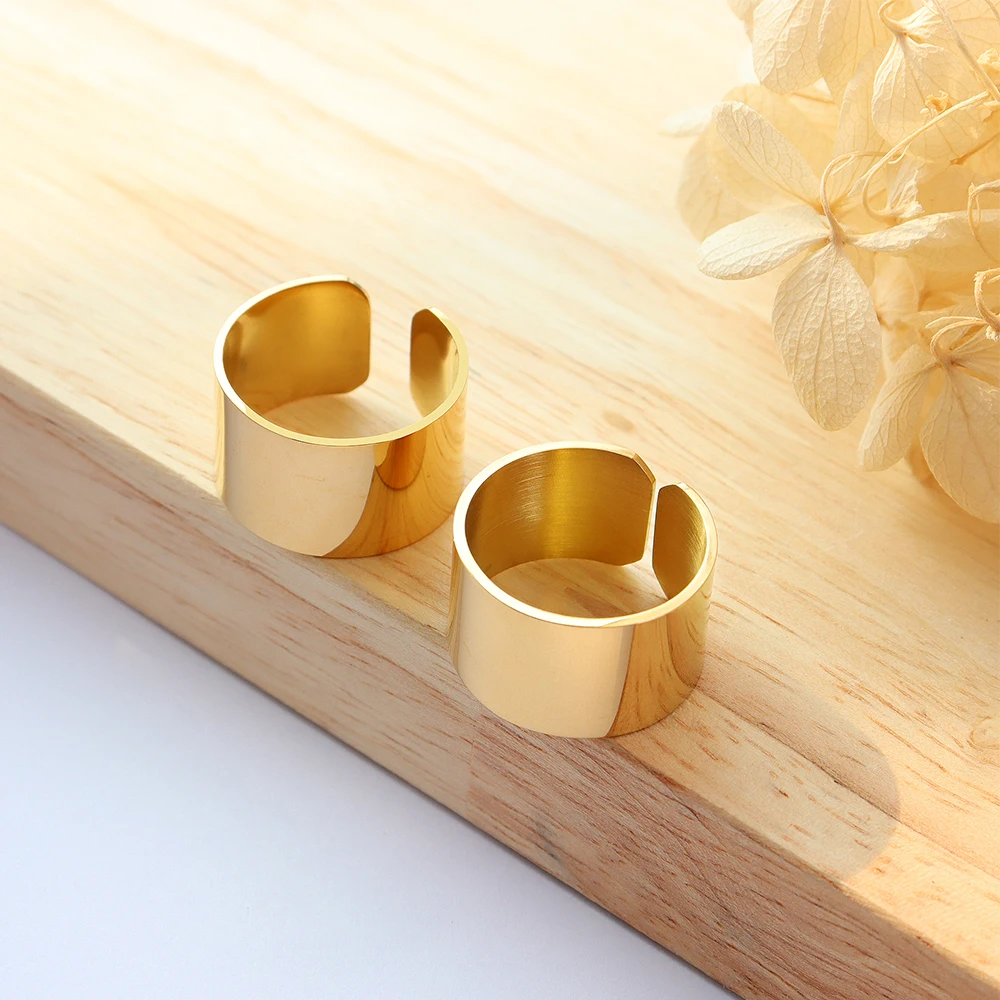 New arrival Fashion Minimalist Stainless Steel Chunky Ring Silver Gold Color Open Ring Big Wide Ring for Women
New arrival Fashion Minimalist Stainless Steel Chunky Ring Silver Gold Color Open Ring Big Wide Ring for Women