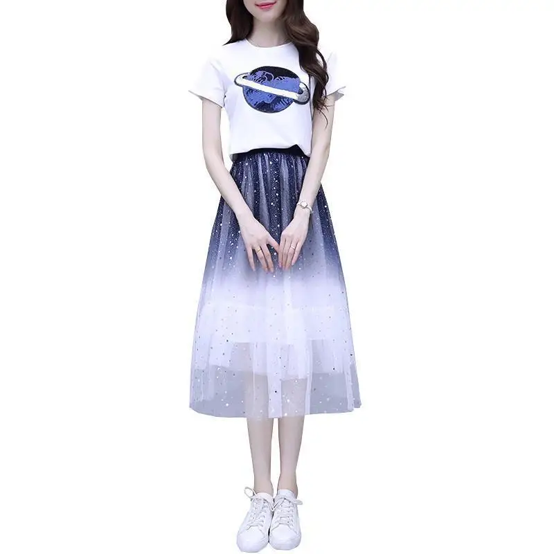 Two-piece New T-shirt High Waist Skirt Suit2021 Summer Korean Loose Short-sleeved T-shirt Two-piece Women's Dress Suit
Two-piece New T-shirt High Waist Skirt Suit2021 Summer Korean Loose Short-sleeved T-shirt Two-piece Women's Dress Suit