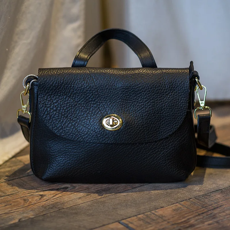 Convenient And Practical Mini Elegant Woman Cow Leather Hand Bag Solid Color Small Square Cross-body Bag Cloud Shoulder Bag
Convenient And Practical Mini Elegant Woman Cow Leather Hand Bag Solid Color Small Square Cross-body Bag Cloud Shoulder Bag