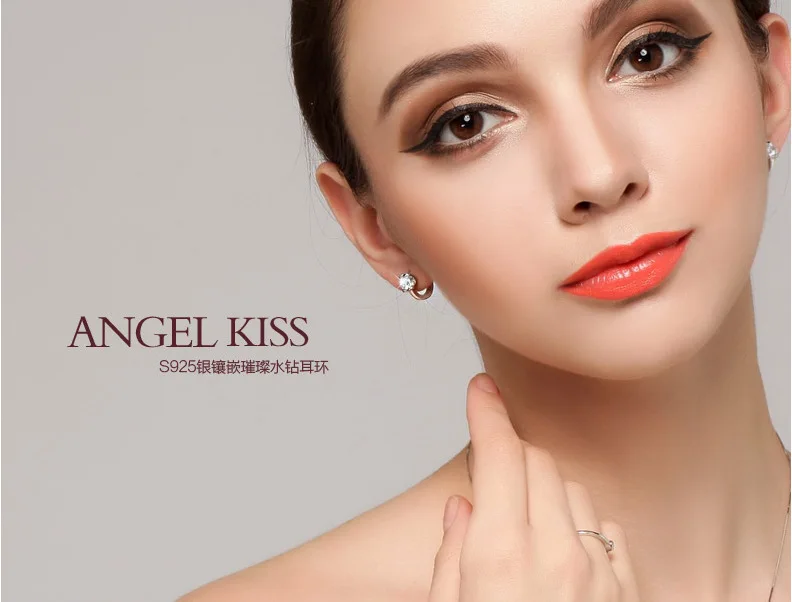 Female Luxury White Zircon Hoop Earrings ClassicWedding Earrings Trendy Bride Round Crystal Earrings For Women 
Female Luxury White Zircon Hoop Earrings ClassicWedding Earrings Trendy Bride Round Crystal Earrings For Women