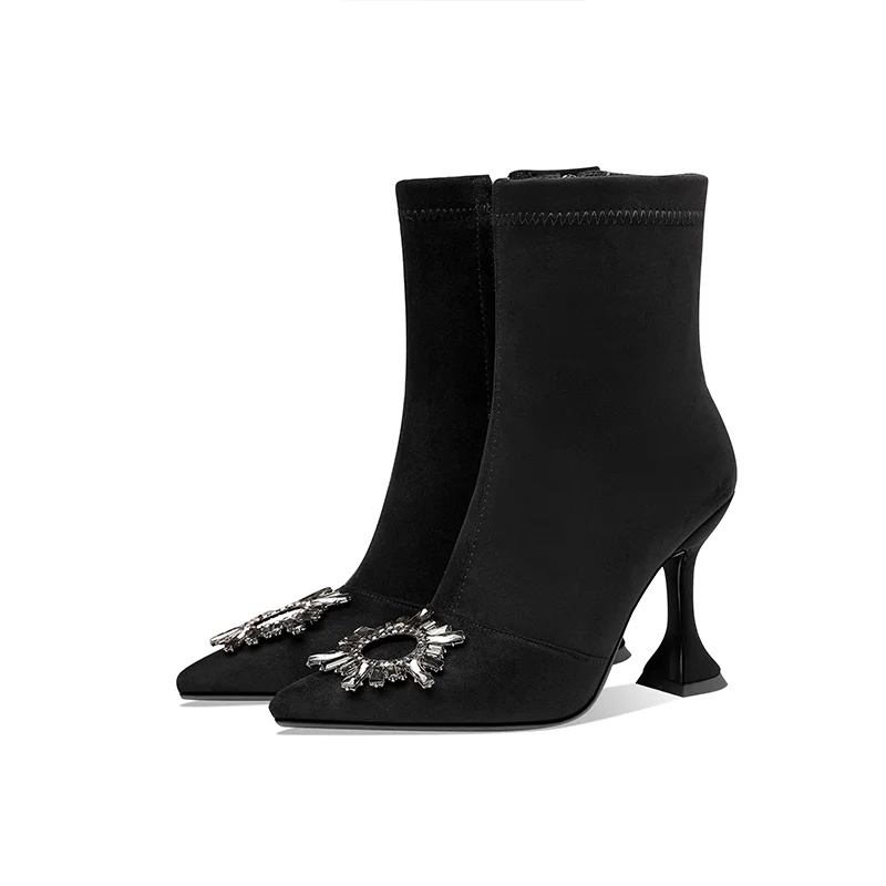 Elastic force Short boots 2021 autumn and winter new style Rhinestone buckle pointed end Taiyanghua decoration High heel Shoes
Elastic force Short boots 2021 autumn and winter new style Rhinestone buckle pointed end Taiyanghua decoration High heel Shoes