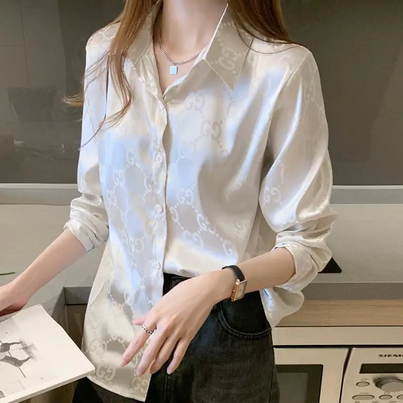 Women's shirts and women's 2021 spring trendy design sense niche western style age reduction Korean style wear satin chiffon
Women's shirts and women's 2021 spring trendy design sense niche western style age reduction Korean style wear satin chiffon