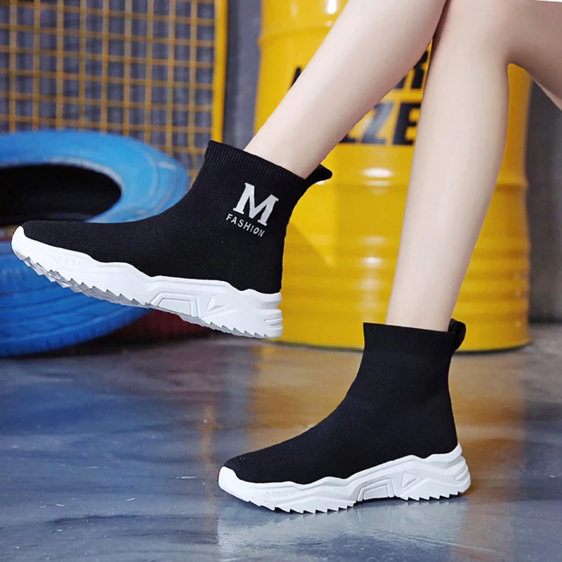 Trendy Women Boots Breathable Woman High Quality Waterproof Platform Boots Fashion Casual All-match Snow Women Boots
Trendy Women Boots Breathable Woman High Quality Waterproof Platform Boots Fashion Casual All-match Snow Women Boots