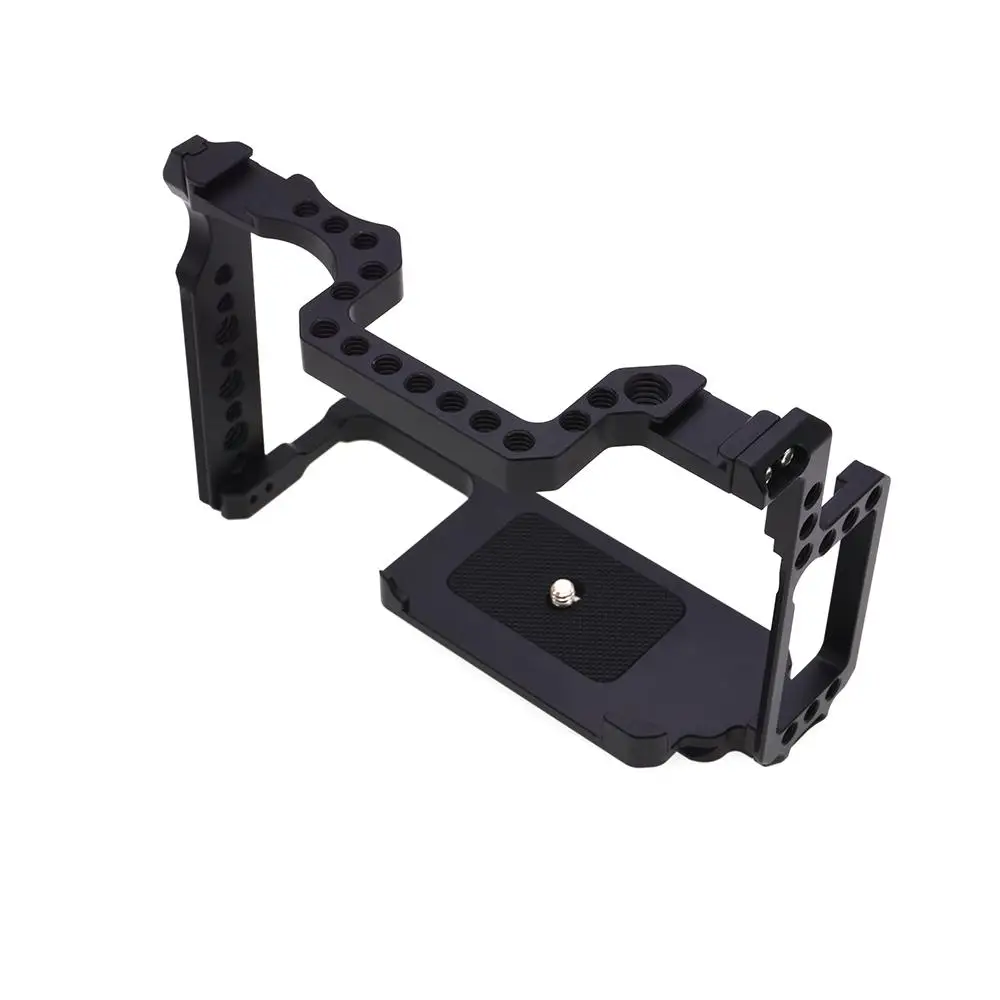 Metal Camera Video Shooting Rig Cage with 1/4'' Screw Holes 3/8'' Screw Holes for Canon 5D Mark II III IV 5Ds
Metal Camera Video Shooting Rig Cage with 1/4'' Screw Holes 3/8'' Screw Holes for Canon 5D Mark II III IV 5Ds