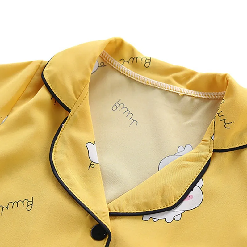 Kids Pajamas Sets Girls Cartoon Pig Pattern Night Suit Children Cartoon Sleepwear Yellow Pyjamas kids Cotton Nightwear 
Kids Pajamas Sets Girls Cartoon Pig Pattern Night Suit Children Cartoon Sleepwear Yellow Pyjamas kids Cotton Nightwear