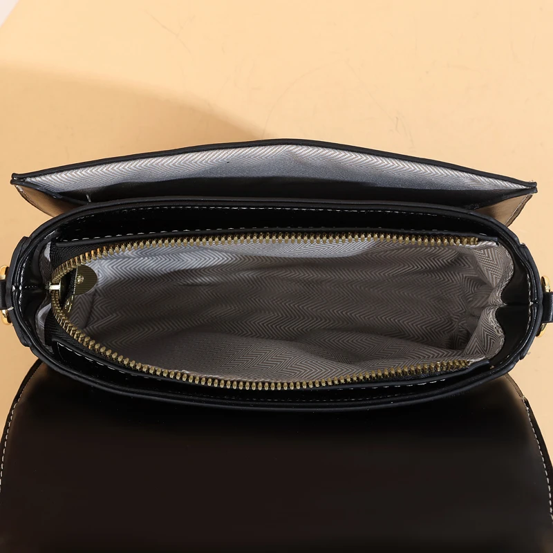 The New Women's Shoulder Casual Bag New PU Female Crossbody Soft Material Fashion Travel Quality Messenger Luxury Bags Handbag
The New Women's Shoulder Casual Bag New PU Female Crossbody Soft Material Fashion Travel Quality Messenger Luxury Bags Handbag