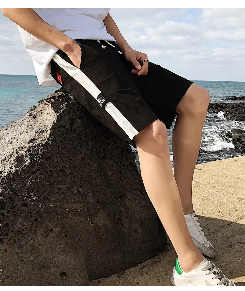 Redman Men Casual 97% polyester Shorts Black and white stripes Slim slim beach 5-point shorts Adjustable width drawstring shorts
Redman Men Casual 97% polyester Shorts Black and white stripes Slim slim beach 5-point shorts Adjustable width drawstring shorts
