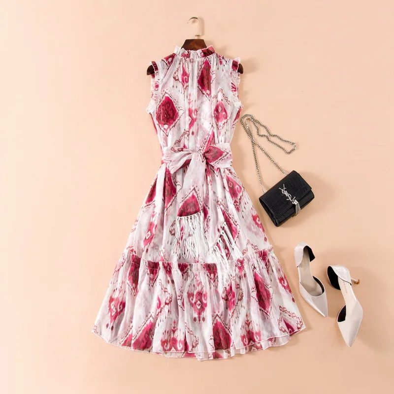 and American women's European clothing 2021 summer new style Sleeveless collar printing lace-up Fashionable dress
and American women's European clothing 2021 summer new style Sleeveless collar printing lace-up Fashionable dress