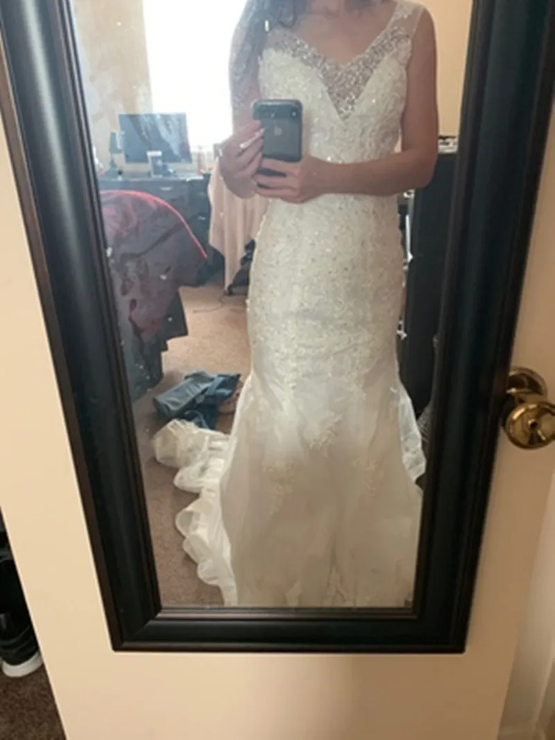 White Lace Evening Dresses For Girls Sexy V-neck Beading Mermaid Sleeveless Evening Gowns vestidos real photo LE40770
White Lace Evening Dresses For Girls Sexy V-neck Beading Mermaid Sleeveless Evening Gowns vestidos real photo LE40770