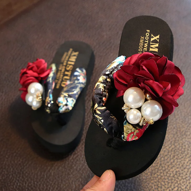 Summer Anti-skid Children's Flip-flops Girls Fashion Beach Shoes Clip Feet Sandals Female Flowers Slippers Women Kids Slippers
Summer Anti-skid Children's Flip-flops Girls Fashion Beach Shoes Clip Feet Sandals Female Flowers Slippers Women Kids Slippers